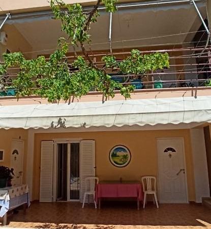 Villa Family Bitri Piqeras Extérieur photo